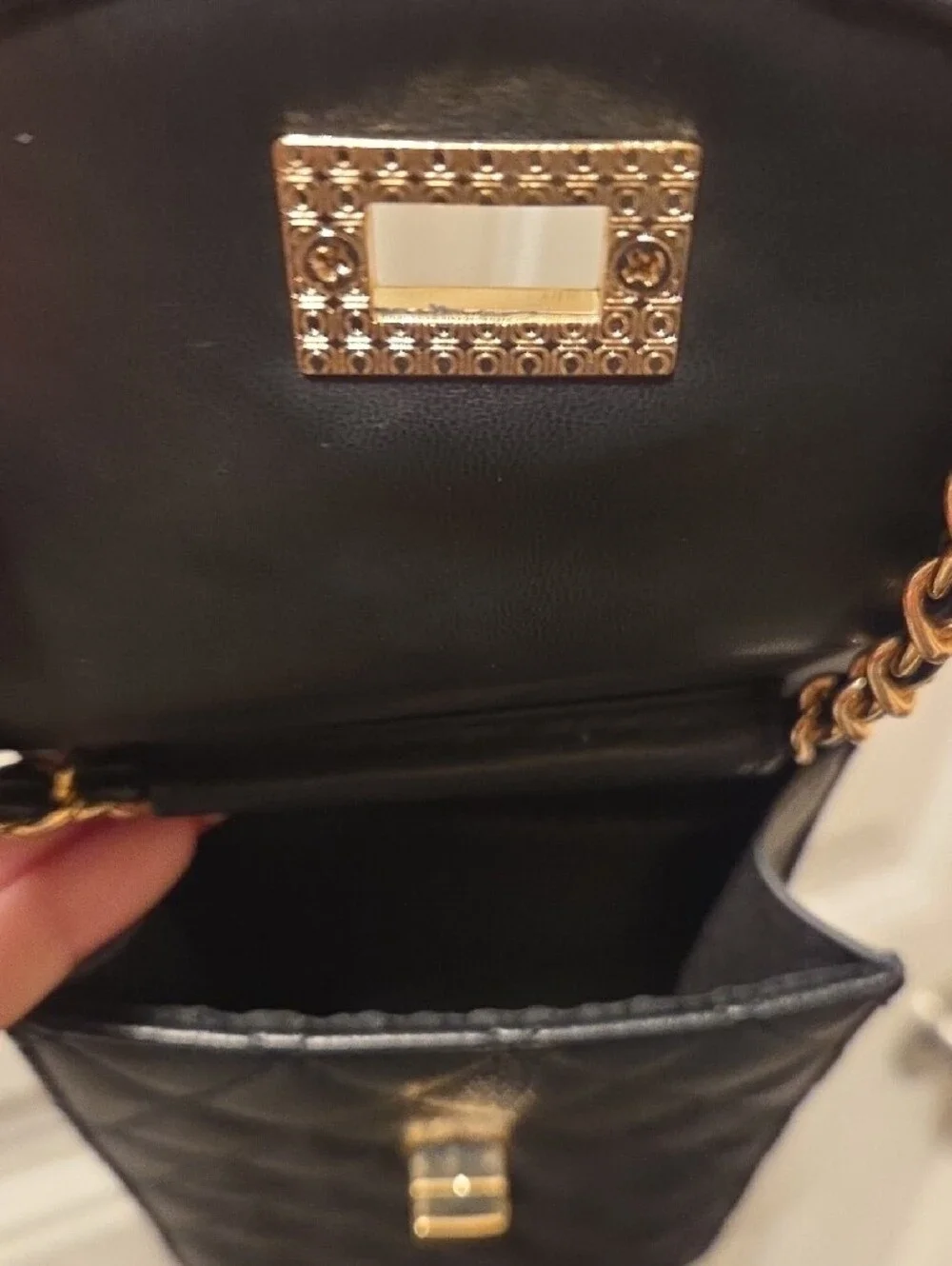Black Quilted Chain Crossbody Phone Bag